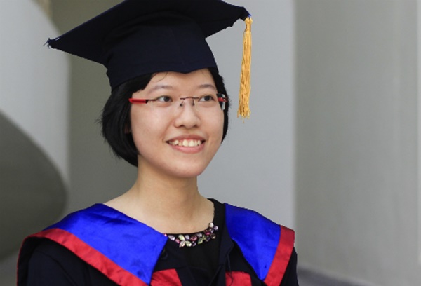 Chia sẻ của nữ thủ khoa Đại học Ngoại Ngữ  Chia sẻ của nữ thủ khoa Đại học Ngoại Ngữ