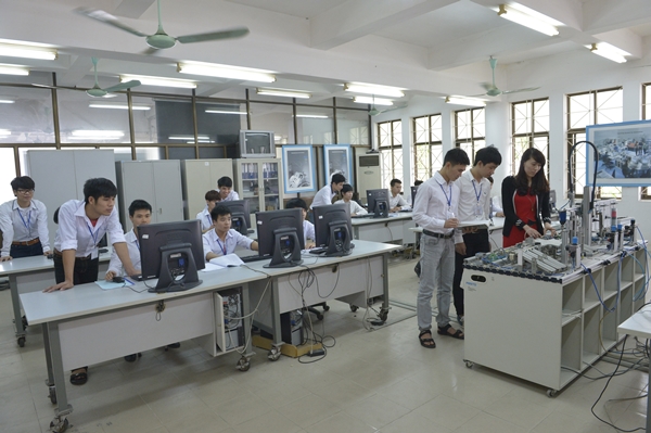 Trường Đại học Sư phạm Kỹ thuật Hưng Yên tuyển sinh với nhiều chương trình đào tạo hấp dẫn - Ảnh 7