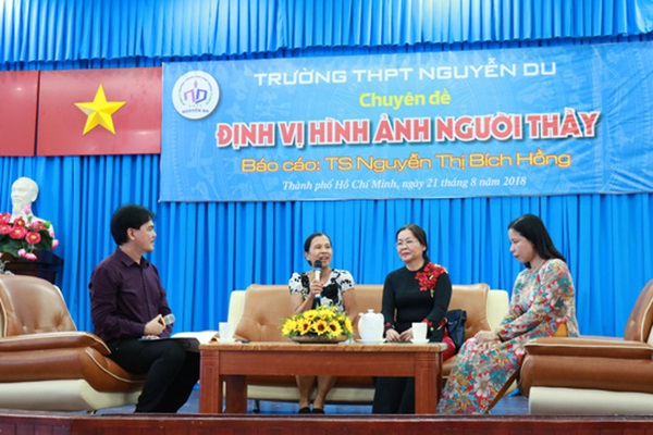 Quan niệm sai lầm của giáo viên: "Người thầy là chân lí" Quan niệm sai lầm của giáo viên: "Người thầy là chân lí"
