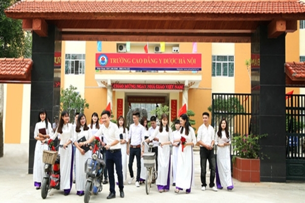 Cao đẳng Y dược Hà Nội tuyển sinh “chui” tại TPHCM - Ảnh 2