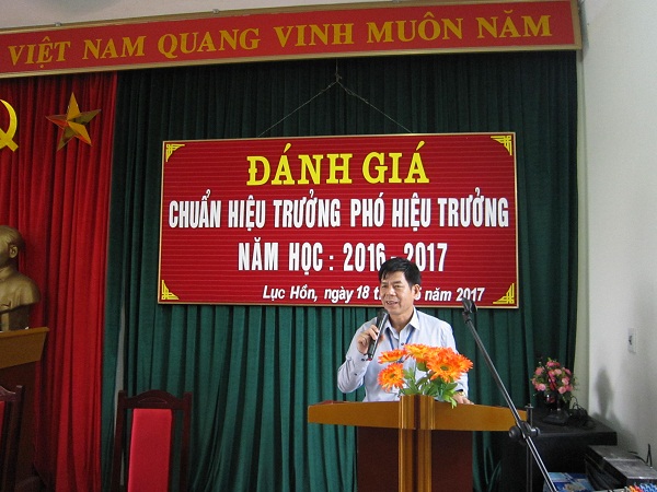 Chuẩn hiệu trưởng cơ sở giáo dục phổ thông phải đạt 5 tiêu chuẩn với 18 tiêu chí