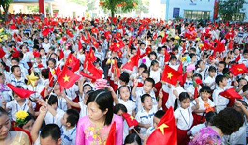 Hà Nội: Chật vật sĩ số lớp 1 với 60 học sinh/lớp