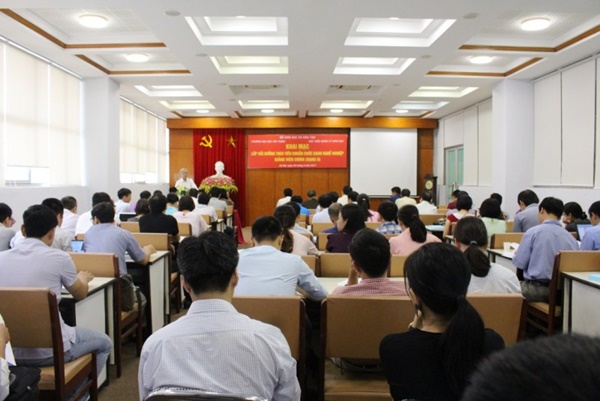 Hà Nội nâng cao trình độ cho đội ngũ gần 88.000 cán bộ quản lý, giáo viên Hà Nội nâng cao trình độ cho đội ngũ gần 88.000 cán bộ quản lý, giáo viên