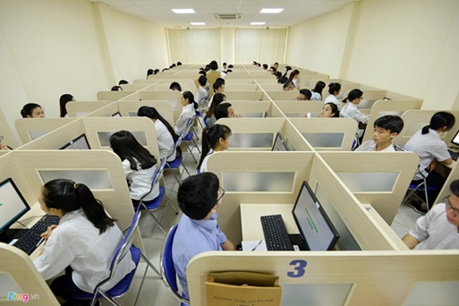 Liệu hướng tổ chức thi THPT quốc gia trên máy tính có khả thi?