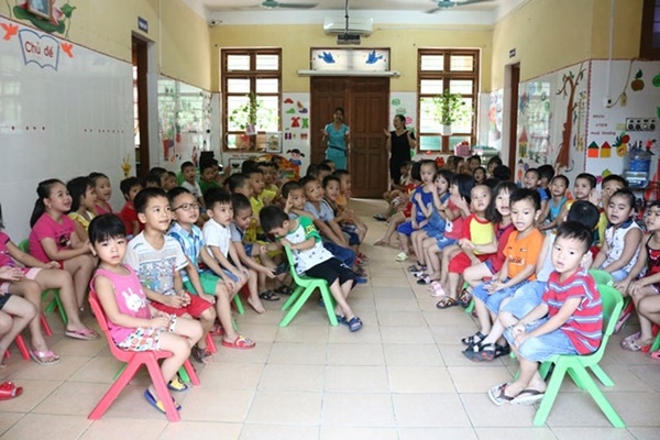 Lương thấp, số trẻ đông: Nỗi lo của những giáo viên mầm non tương lai Lương thấp, số trẻ đông: Nỗi lo của những giáo viên mầm non tương lai