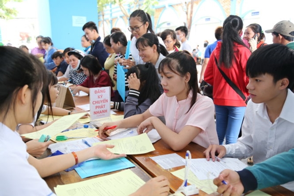 Một số trường đại học xét tuyển bổ sung khó khăn vì chưa đủ chỉ tiêu - Ảnh 2