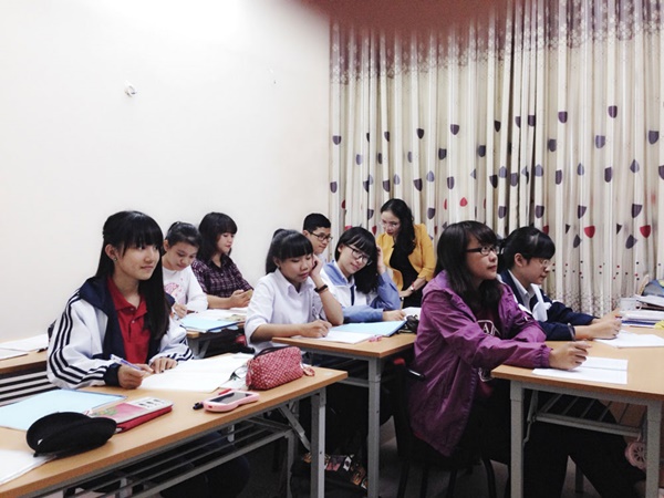 Quảng Nam yêu cầu cán bộ, giáo viên cam kết không dạy thêm trái quy định Quảng Nam yêu cầu cán bộ, giáo viên cam kết không dạy thêm trái quy định