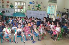 Hỗ trợ tăng đầu tư cho các trường công lập khó khăn