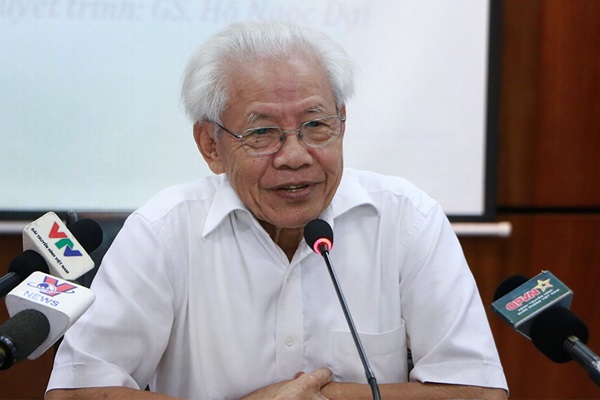 GS Hồ Ngọc Đại : 