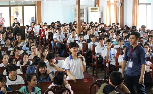 Công tác đào tạo hoàn thiện hơn khi sinh viên được đánh giá chất lượng giảng dạy của giảng viên