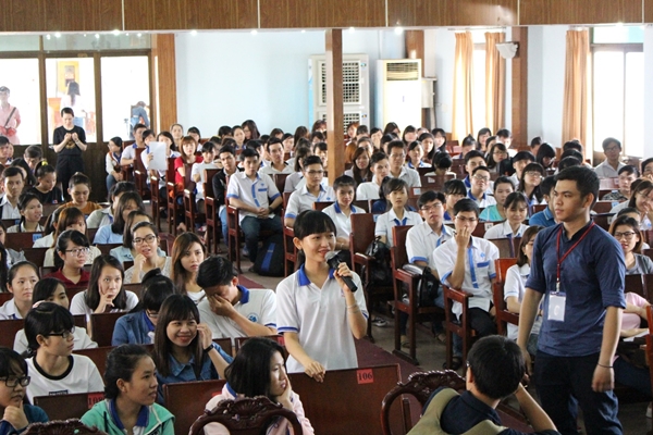 Công tác đào tạo hoàn thiện hơn khi sinh viên được đánh giá chất lượng giảng dạy của giảng viên - Ảnh 1