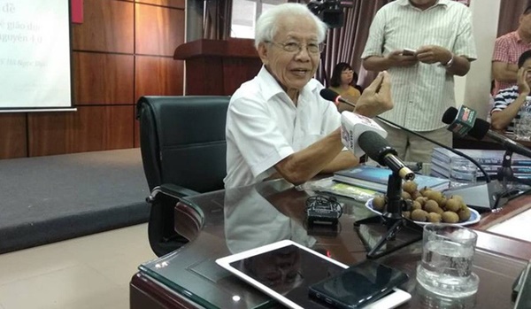 Đối thoai cùng GS Hồ Ngọc Đại về cải cách tiếng Việt