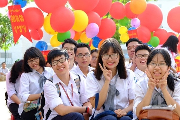 Hậu Giang đối mặt với thách thức thiếu gần 1500 giáo viên và nhân viên - Ảnh 1