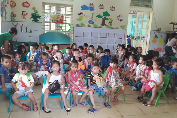 Hỗ trợ tăng đầu tư cho các trường công lập khó khăn - Ảnh 2