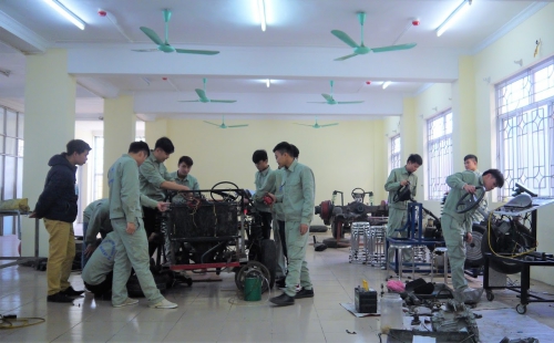 Khi các sinh viên chọn theo trường nghề