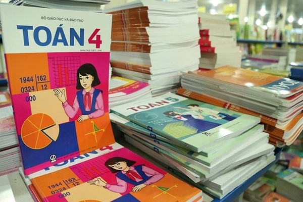 Sẽ không cải cách sách giáo khoa trong năm học 2019 - 2020 - Ảnh 2