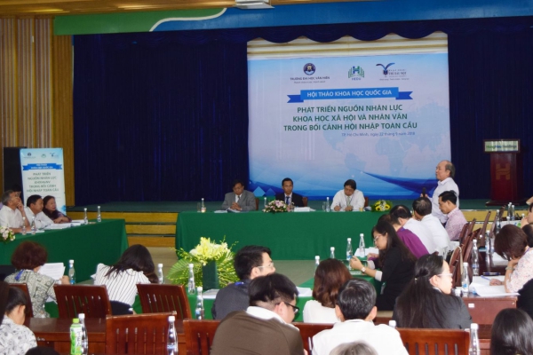 Tổ chức hội thảo quốc gia với chủ đề: “Phát triển nguồn nhân lực KHXH&NV trong bối cảnh hội nhập toàn cầu - Ảnh 1