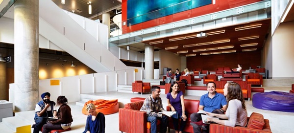 Top 5 trường cao đẳng tốt nhất Canada Top 5 trường cao đẳng tốt nhất Canada