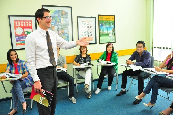 Người mới bắt đầu nên tự học TOEIC tại nhà hay đến trung tâm ôn luyện? - Ảnh 2