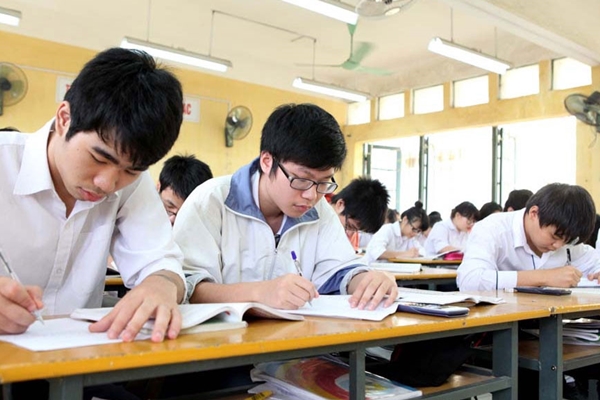 Sau kỳ họp, kỳ thi THPT Quốc gia 2019 sẽ được cải tiến phản ánh đúng thực trạng đào tạo - Ảnh 1