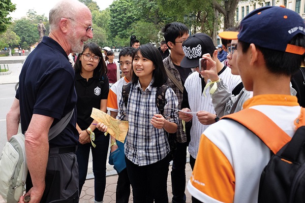 Trải nghiệm những cách tự học IELTS ở nhà đầy thú vị - Ảnh 1