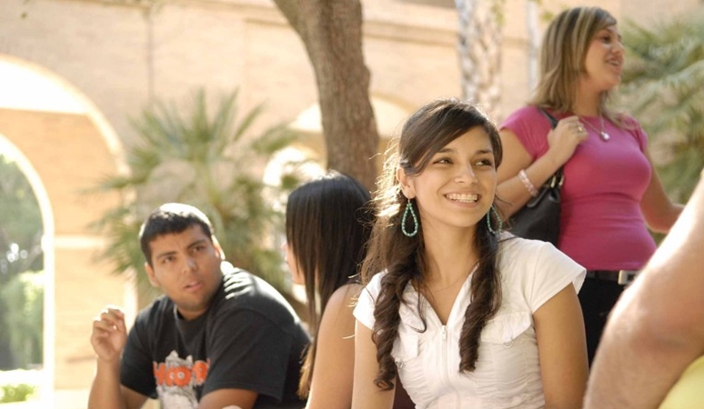 Cắt giảm chi phí du học Úc