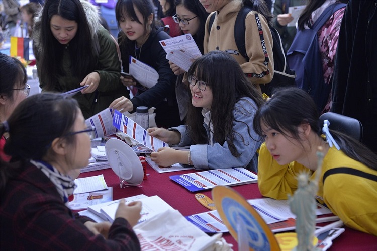 Tuyển sinh 2019: Khối ngành sức khỏe chính thức áp dụng điểm sàn