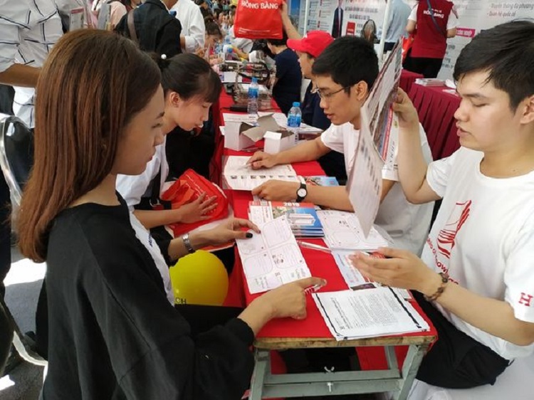 Tuyển sinh 2019: Khối ngành sức khỏe chính thức áp dụng điểm sàn Tuyển sinh 2019: Khối ngành sức khỏe chính thức áp dụng điểm sàn