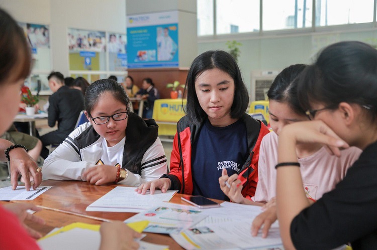 Trường ĐH Công nghệ TPHCM tổ chức kỳ thi riêng vào ngày 13-14/07/2019 Trường ĐH Công nghệ TPHCM tổ chức kỳ thi riêng vào ngày 13-14/07/2019