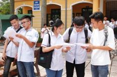 Tuyển sinh lớp 10: Điểm lại những sự cố đề thi khiến học sinh, phụ huynh bức xúc