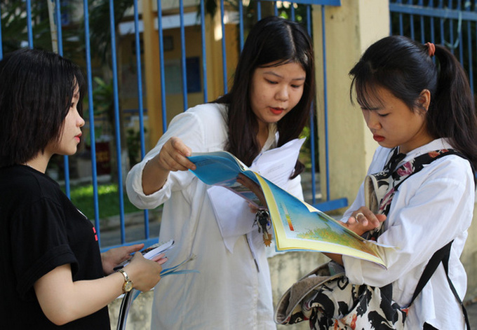 Gần 500.000 sĩ tử tham gia thi các môn khoa học xã hội - Ảnh 5