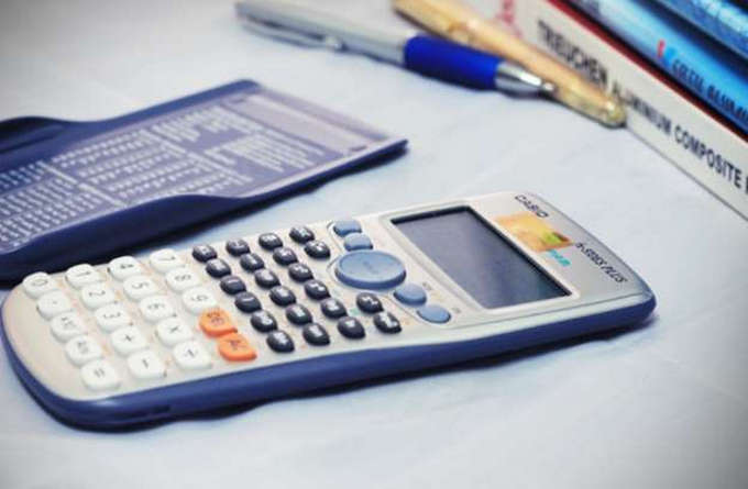 Những dòng máy tính bỏ túi được mang vào phòng thi THPT quốc gia 2019 - Ảnh 1