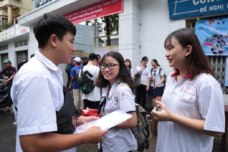 Dự đoán phổ điểm bài thi Khoa học xã hội THPT 2019 sẽ là 6 - 7 Dự đoán phổ điểm bài thi Khoa học xã hội THPT 2019 sẽ là 6 - 7