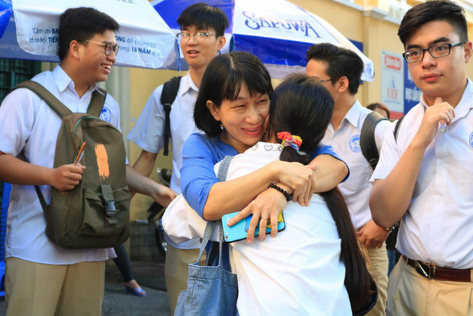 Gần 500.000 sĩ tử tham gia thi các môn khoa học xã hội - Ảnh 2