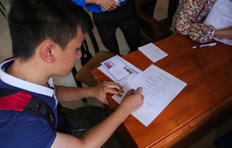 Gần phân nửa thí sinh điều chỉnh nguyện vọng xét tuyển ĐH/CĐ Gần phân nửa thí sinh điều chỉnh nguyện vọng xét tuyển ĐH/CĐ