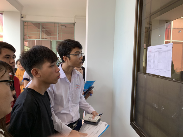 Hơn 15.000 thí sinh thi Đánh giá năng lực ĐH Quốc gia TPHCM đợt 2/2019 - Ảnh 1