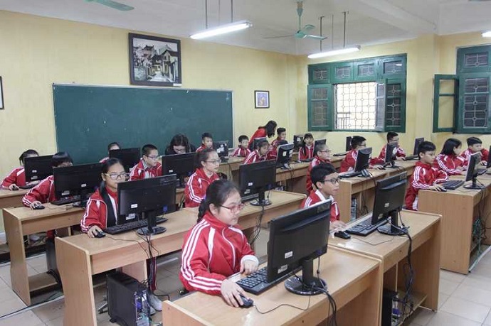 Công bố dự án giáo dục miễn phí 