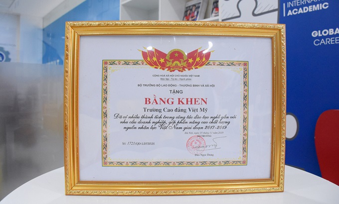 Tập đoàn SonKim Retail tuyển dụng sinh viên ngay tại lễ khai giảng Trường Cao đẳng Việt Mỹ - Ảnh 4