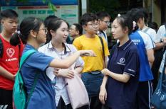 Gần 4.000 thí sinh "tranh suất" vào hai trường chuyên của ĐH Quốc gia Hà Nội