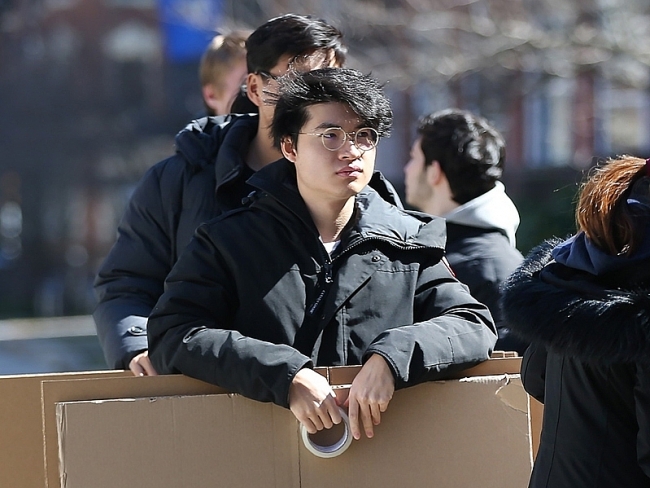 Bộ GD&ĐT sẽ tìm giải pháp hỗ trợ cho du học sinh Việt Nam tại Mỹ 