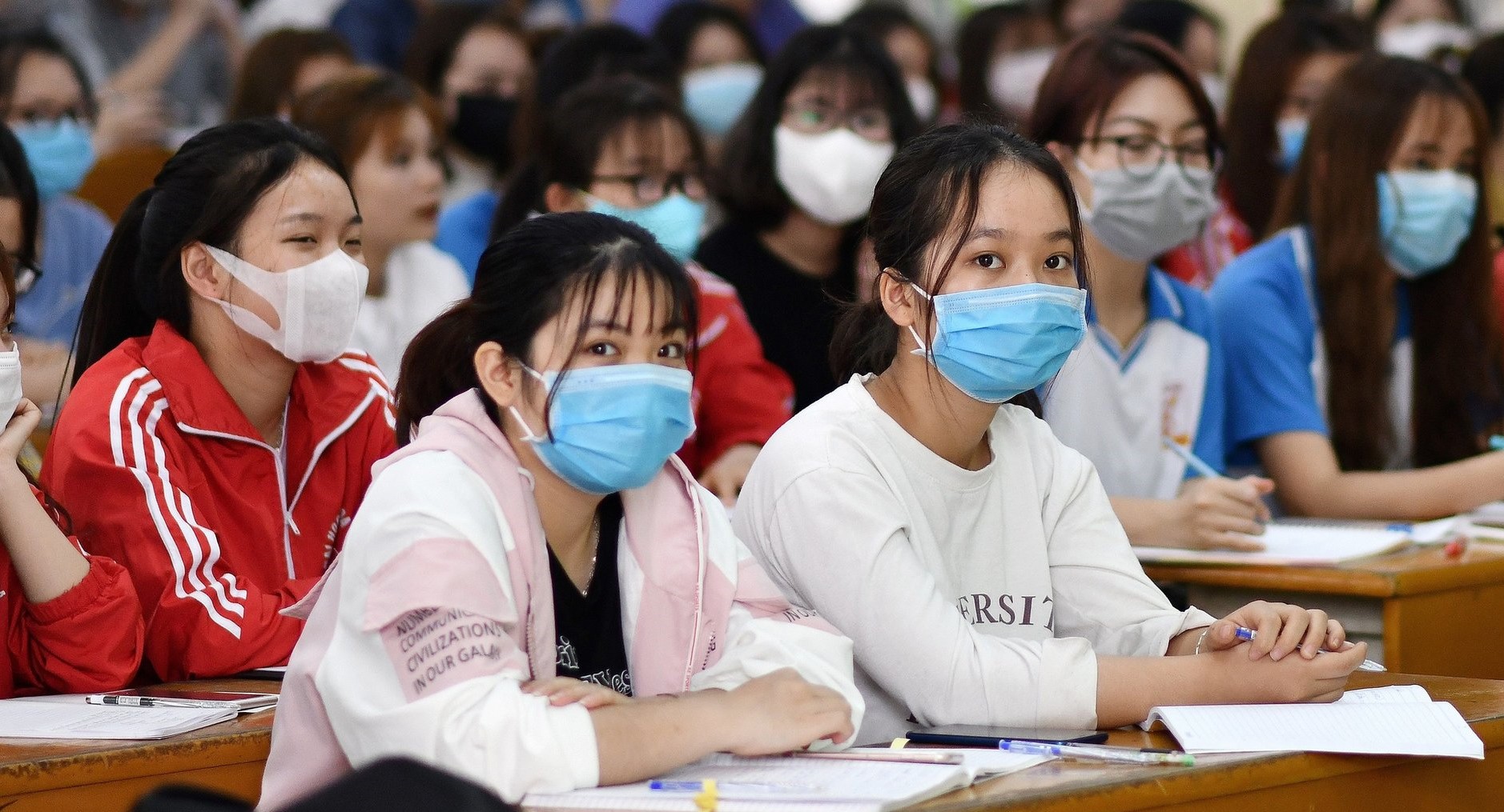 Sinh viên tại vùng dịch chưa thể trở lại trường - Ảnh 1