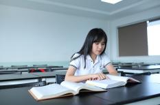 Nhiều thí sinh bị cách ly không thể dự thi năng khiếu vào Đại Học