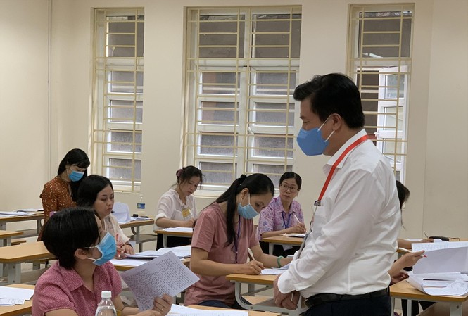 Chấm thi THPT 2020: Đảm bảo tiến độ hoàn thành trước ngày 20.8 - Ảnh 1
