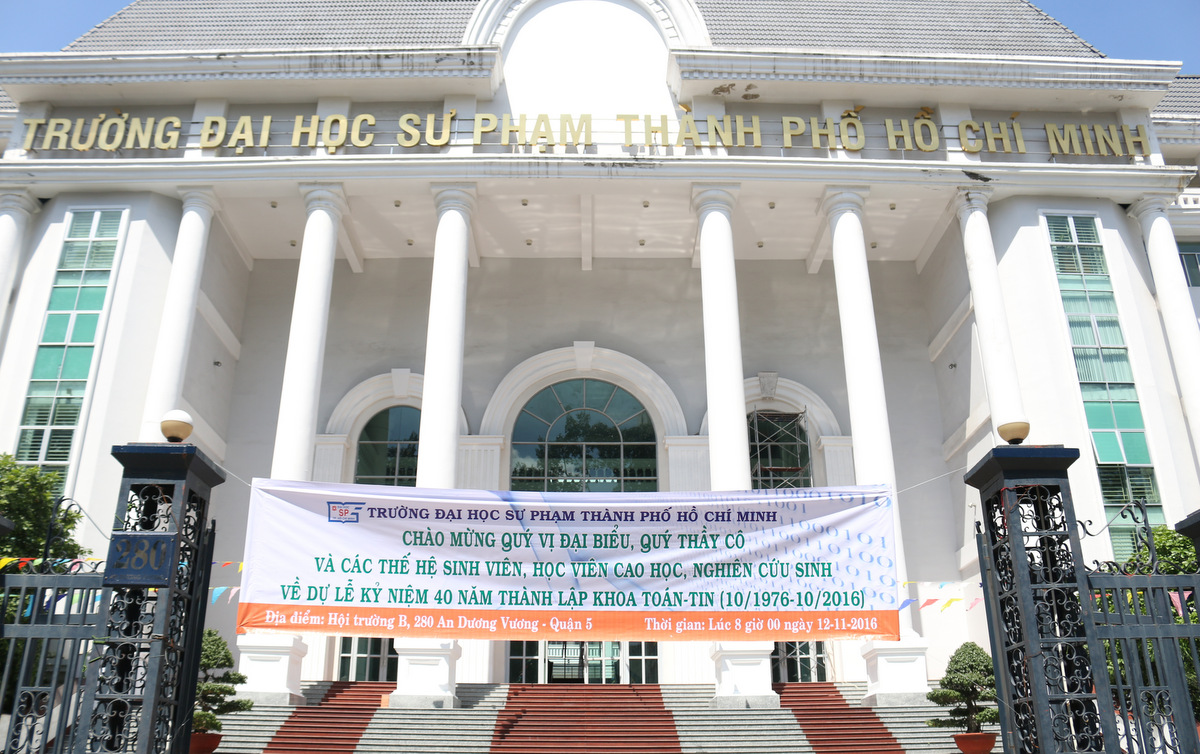 74 thí sinh đầu tiên trúng tuyển vào trường ĐH Sư Phạm TP.HCM