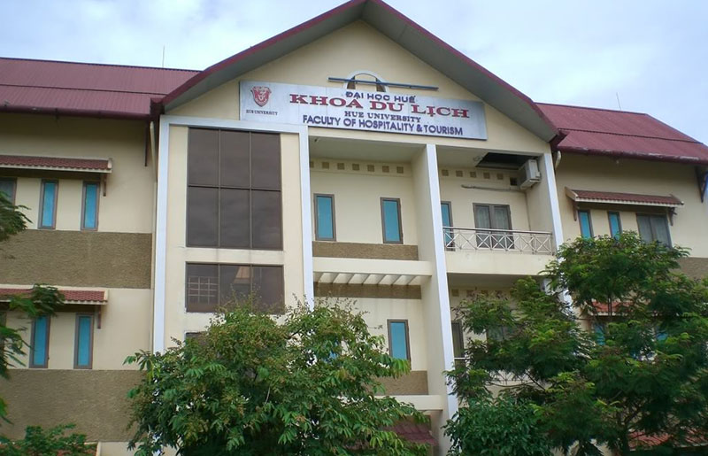 Khoa Du Lịch - ĐH Huế công bố điểm chuẩn học bạ 2020