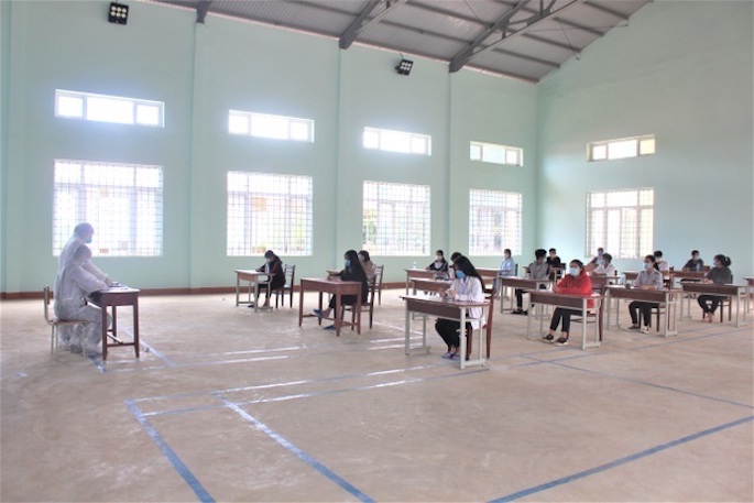 Cùng nhìn lại những khoảnh khắc đáng nhớ trong mùa thi tốt nghiệp 2020 - Ảnh 4