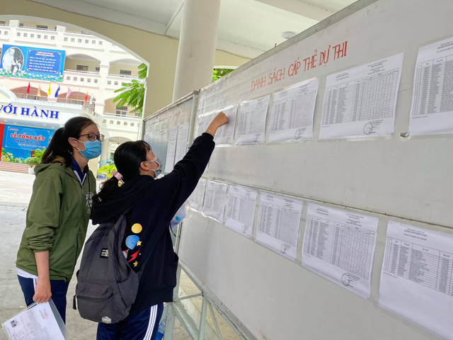 thi tốt nghiệp THPT ngày đầu tiên