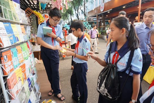 TPHCM đưa 'Smartphone trong đời sống xã hội' vào giảng dạy - Ảnh 1