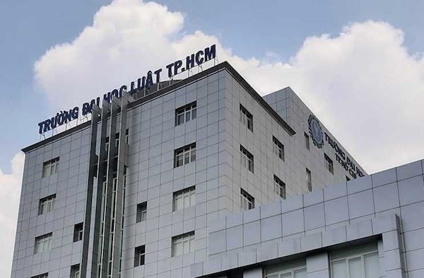 Điểm chuẩn Đại học Luật TP HCM năm 2020 cao nhất 27