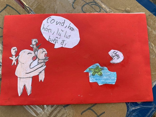 Bức thư tay của học sinh Hà Nội gửi đến trẻ em vùng lũ - Ảnh 1